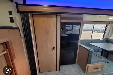 Roulotte 32’ Cherokee Forest River 274brb