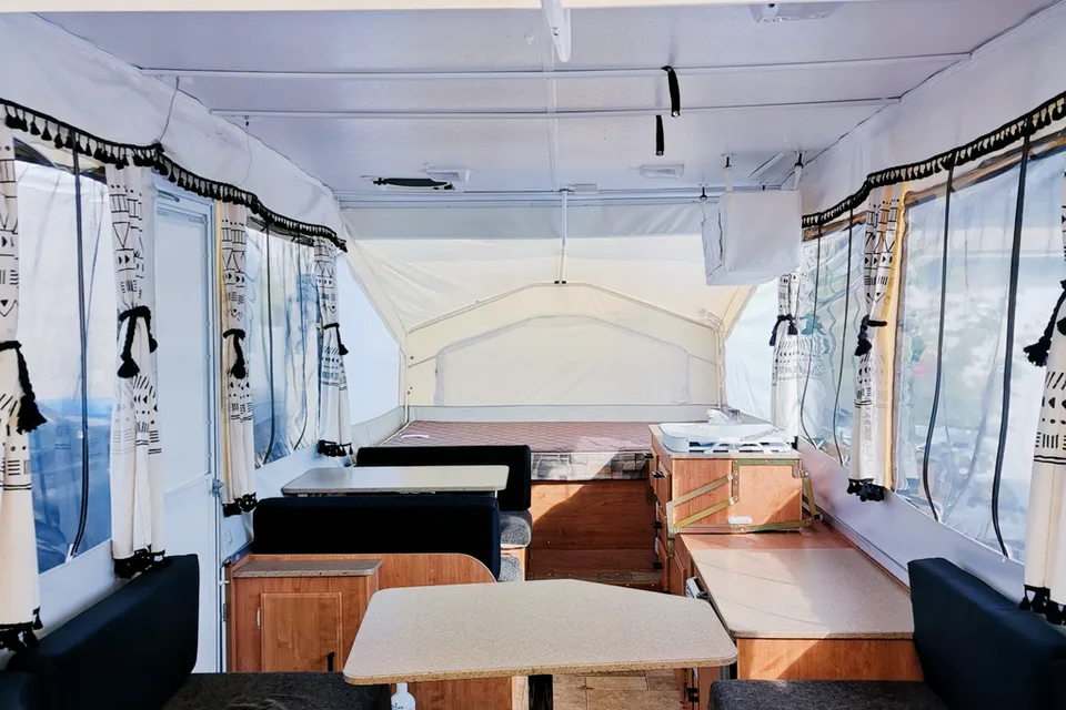 Joyce's Rockwood Freedom 2270 Tent Trailer