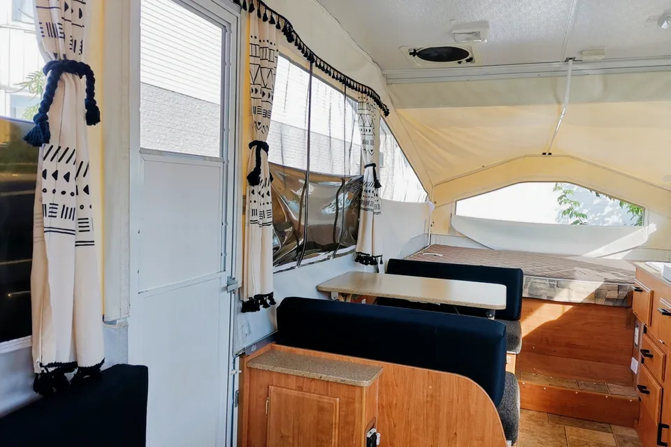 Joyce's Rockwood Freedom 2270 Tent Trailer
