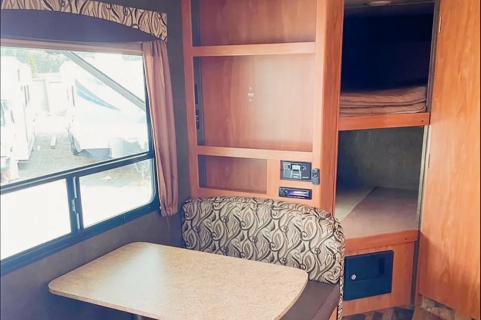 Shaun's Shasta Flyte 255rs Travel Trailer