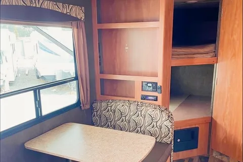Shaun's Shasta Flyte 255rs Travel Trailer