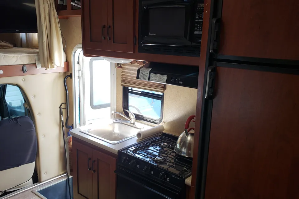 Ford E-450 Sunseekers 23'