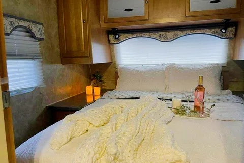 Shawn's Choose Your Adventure Package Trailer!!