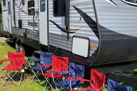 Michael 's Heartland Prowler 32BHS Travel Trailer