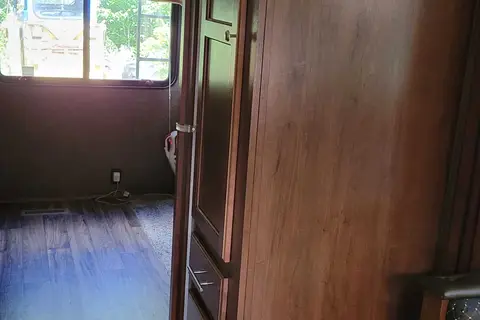 Michael 's Heartland Prowler 32BHS Travel Trailer