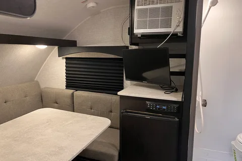 2 Person trailer w/kitchen&bathroom (pickup in south Edmonton or Sherwood Park)