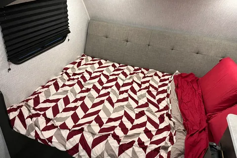 2 Person trailer w/kitchen&bathroom (pickup in south Edmonton or Sherwood Park)