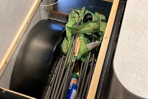2 Person trailer w/kitchen&bathroom (pickup in south Edmonton or Sherwood Park)