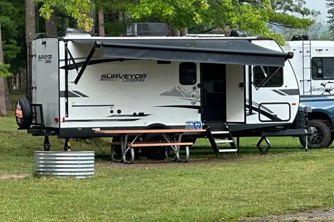 Amanda's Forest River Surveyor 19BHE Travel Trailer