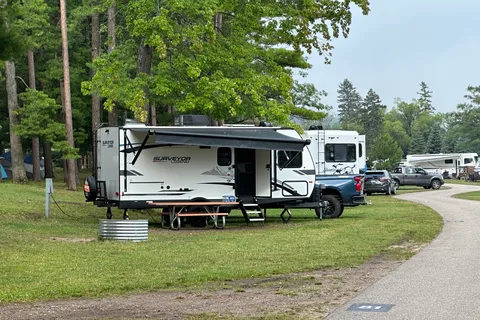 Amanda's Forest River Surveyor 19BHE Travel Trailer