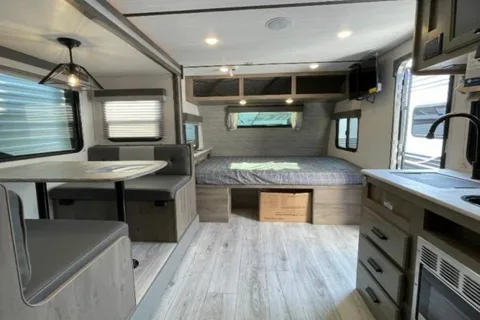 Amanda's Forest River Surveyor 19BHE Travel Trailer