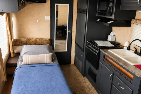 Cozy Jayco JayFlight
