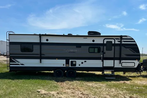 Grumpelt’s Transcend Xplor 251BH Trailer