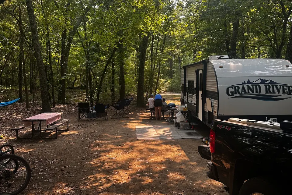 Brendan's Grand River 25’ Bunkhouse Travel Trailer