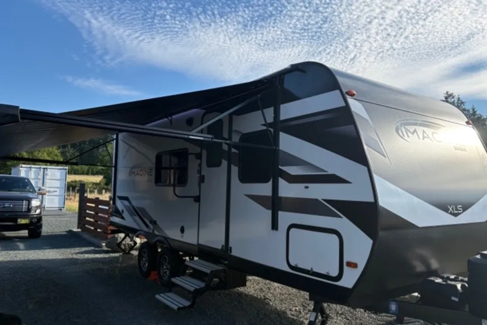 John's Grand Design Imagine 22MLE Travel Trailer