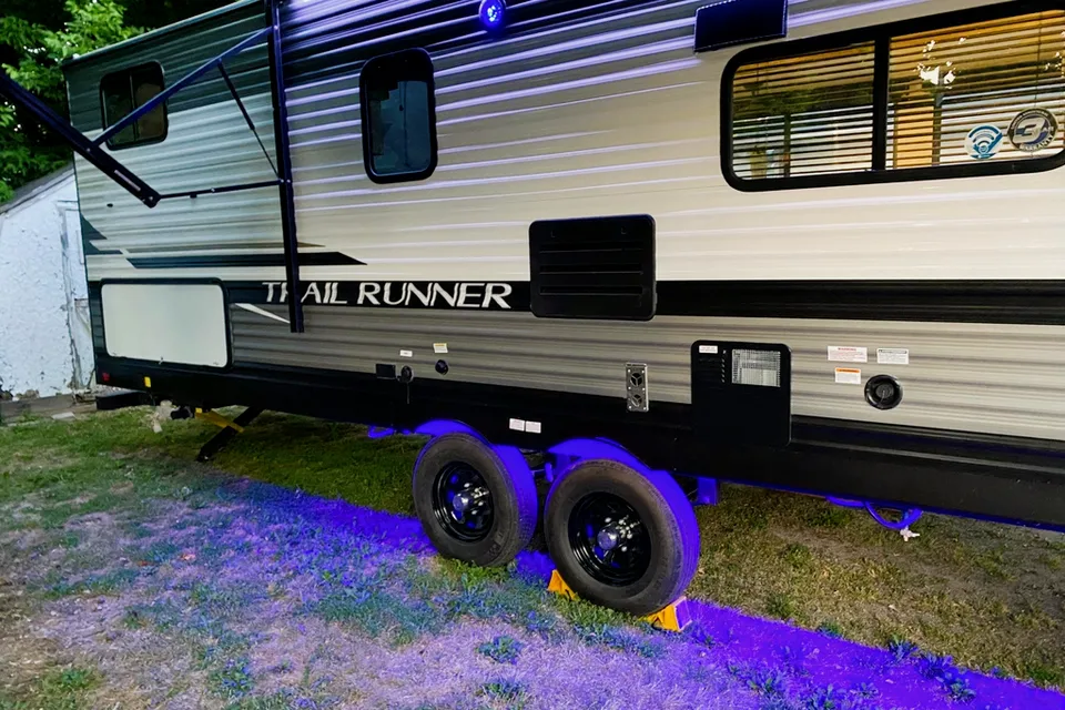 Carmen's Trail Runner 30RBK Travel Trailer