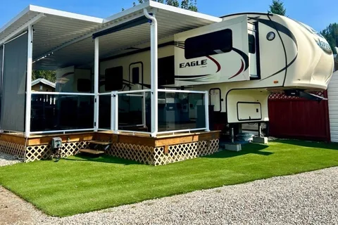 RV Cottage at Christina Lake Resort