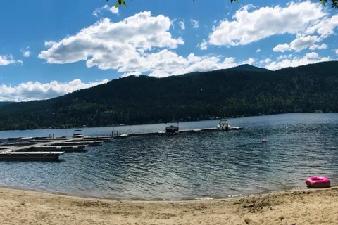 RV Cottage at Christina Lake Resort