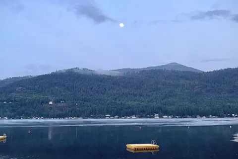RV Cottage at Christina Lake Resort