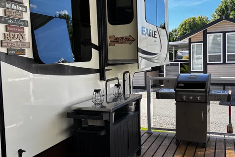 RV Cottage at Christina Lake Resort