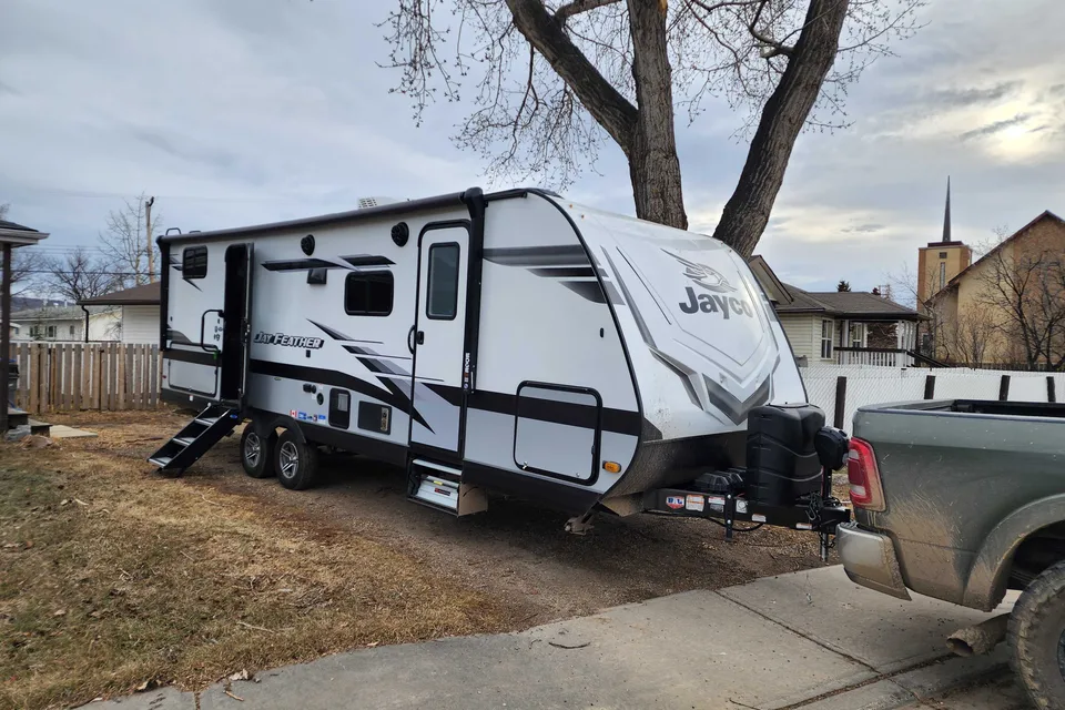 Jordon 's Jayco Jayfeather Travel Trailer