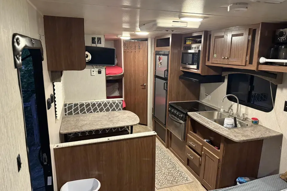 Joe's Heartland RVs Trail Runner SLE Travel Trailer
