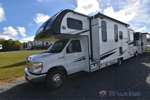 Fully Stocked - 2026 East to West Entrada Class C 2800S