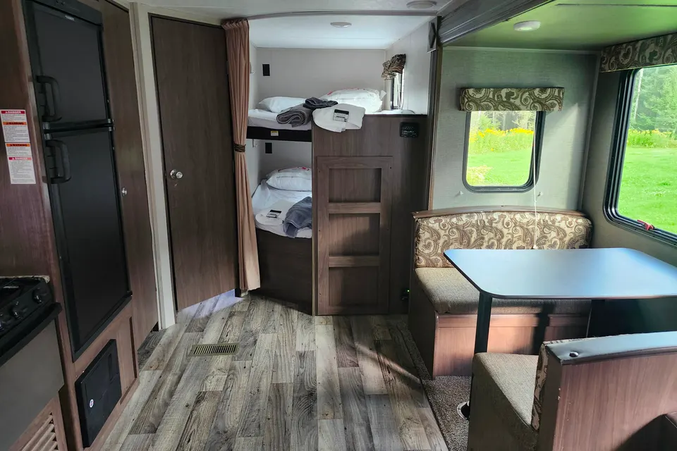 Memorable RV and Bunkhouse2