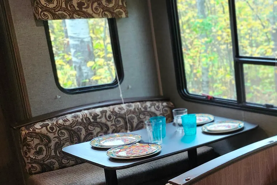 Memorable RV and Bunkhouse2