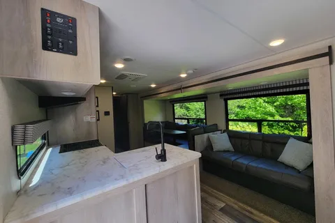 Spacious & Comfortable KZ Connect- Your perfect home on wheels!