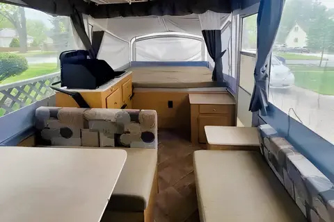 2010 Coleman Cheyenne Tent Trailer