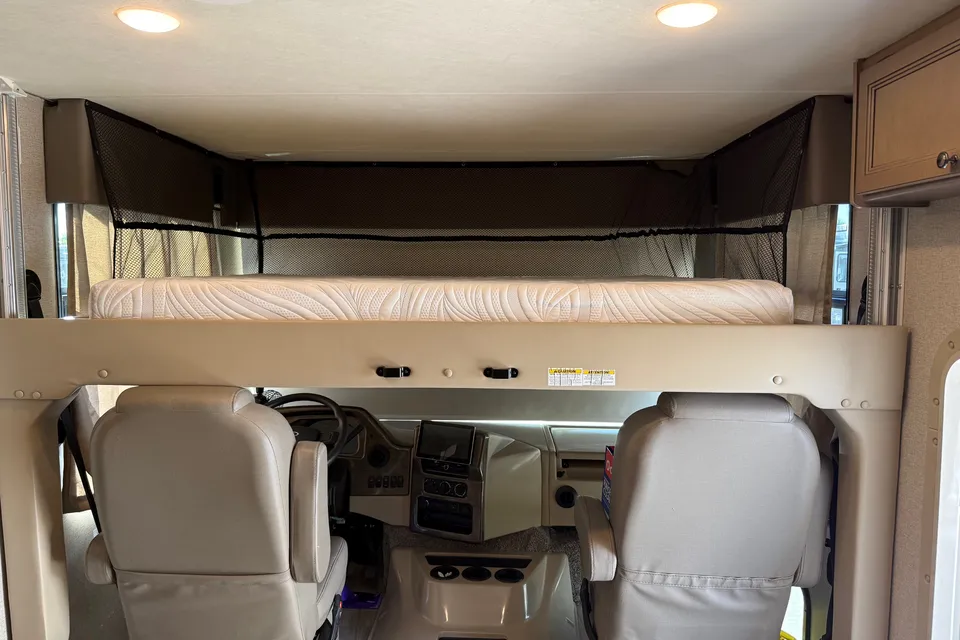 Family Motorhome at Sun Outdoors Sleeps 8! RV stays on Annual Lot