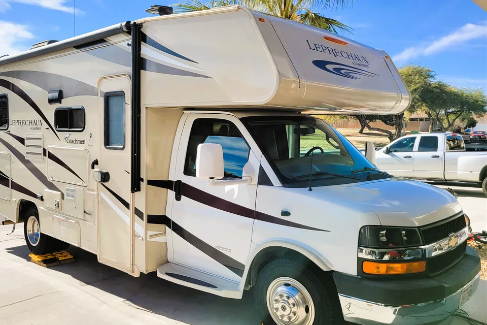 🍀 Leprechaun Bark 🍀 Unlimited Family Adventures • Just 30K Miles