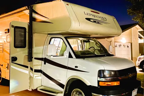 🍀 Leprechaun Bark 🍀 Unlimited Family Adventures • Just 30K Miles