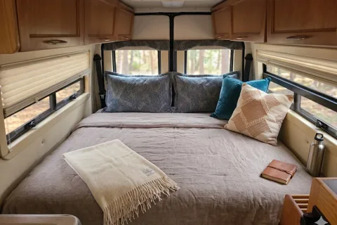 Leisure Travel Vans Free Spirit2 - Mercedes Sprinter - 23mpg