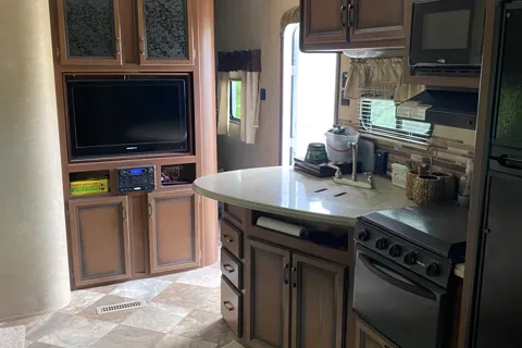 Douglas's Crossroads ZT32QB Travel Trailer