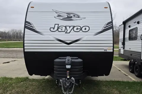 Fireside's "High Flyer" 2025 Jayco Jay Flight SLX 32' 263BHS Bunkhouse