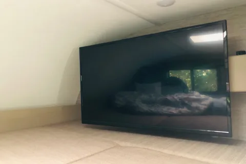 Ultimate Glamping-Thor Motor Coach Chateau 24F Class C