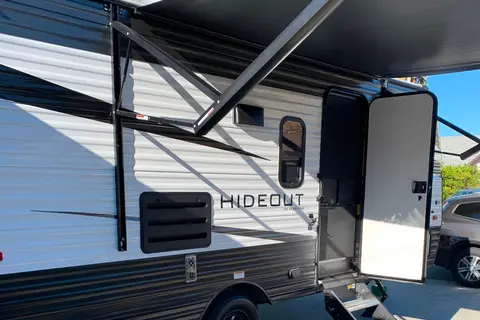 Libby Keystone Hideout Travel Trailer