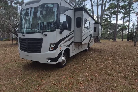 Rakesh's Coachmen 29DS Class A