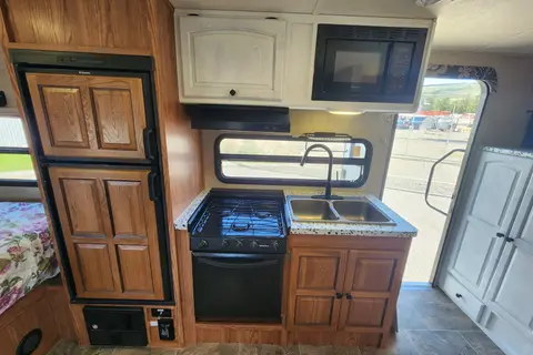 2014 Rockwood 20ft *SUV towable*
