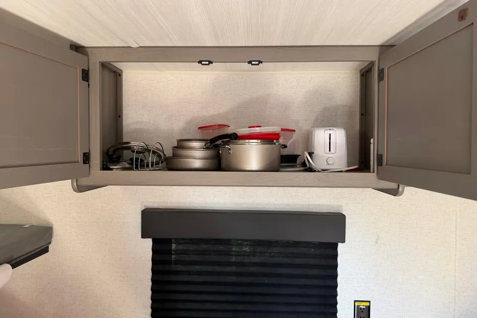 Manuel's Keystone Hideout sport single axle Travel Trailer