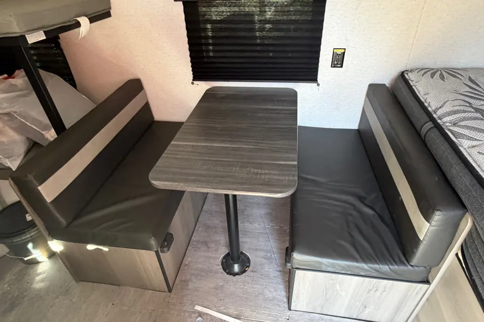 Manuel's Keystone Hideout sport single axle Travel Trailer