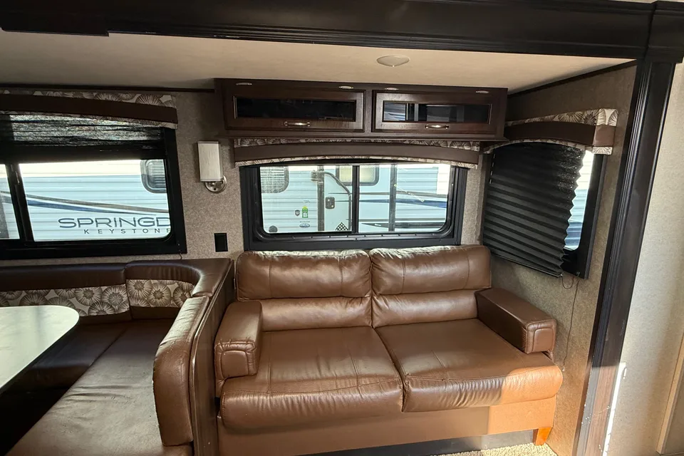 Joseph's Jayco Jay Flight 32BHDS Travel Trailer