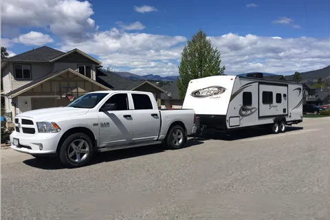 28ft Cabin Comfy with Slide Out and Bunks!