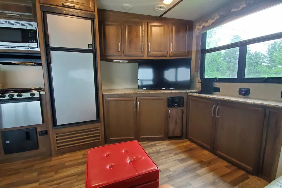 Fifth wheel Keystone Cougar 25bhs