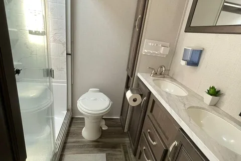 COUGAR 31GRLS Fifth Wheel CL 110