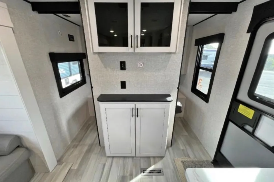 Jodi and Jerry’s Highland Ridge 26ft. Bunk House