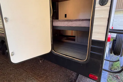 Keystone Hideout  28-28BHSWE Travel Trailer