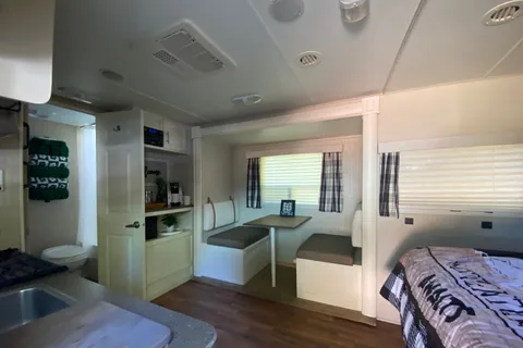 Cozy couple’s camper with room for 1 more!